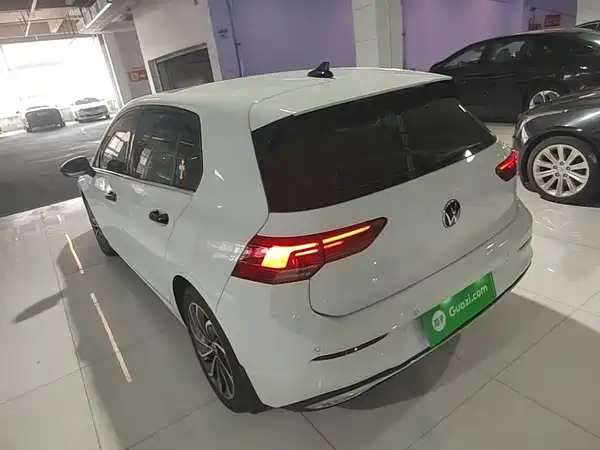 Volkswagen Golf 2023
