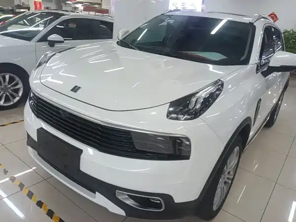 Lynk & Co 01 2019