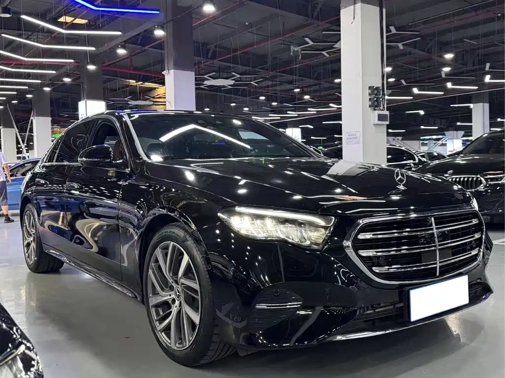 Mercedes-Benz E-Class 2024
