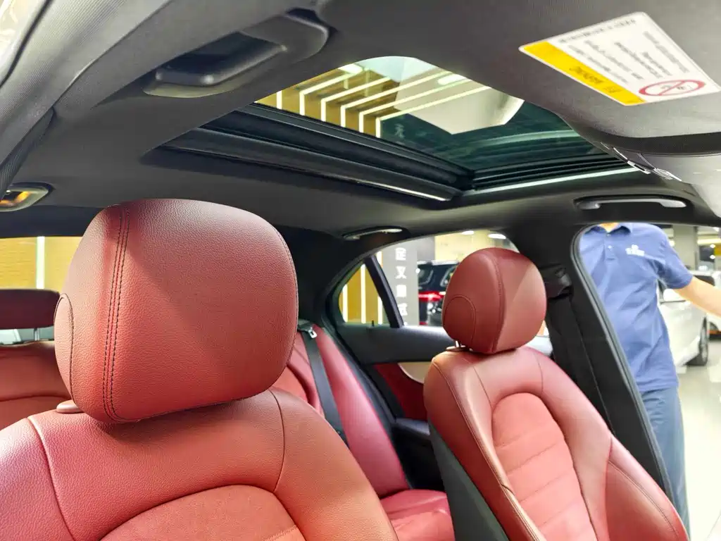 Mercedes-Benz C-Class 2019 — фото 17