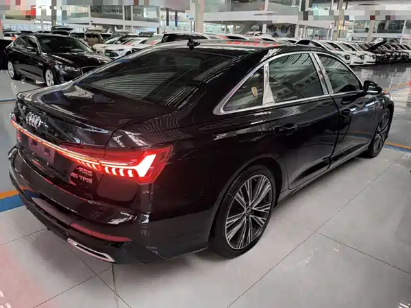 Audi A6L 2022