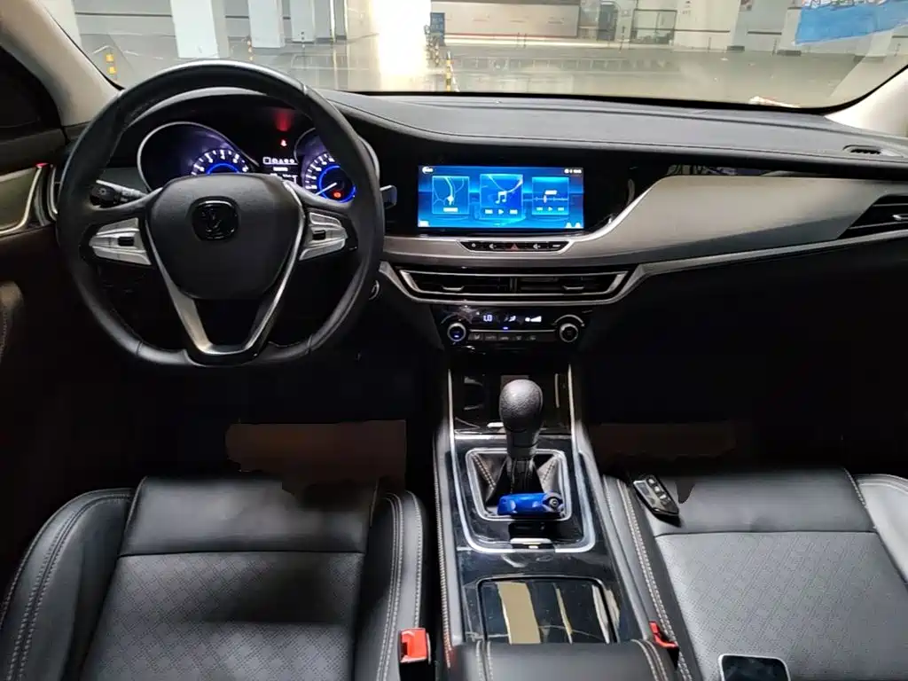 Changan Escape 2018 — фото 10