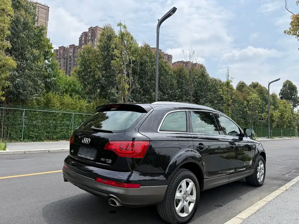 Audi Q7 2015 — фото 31
