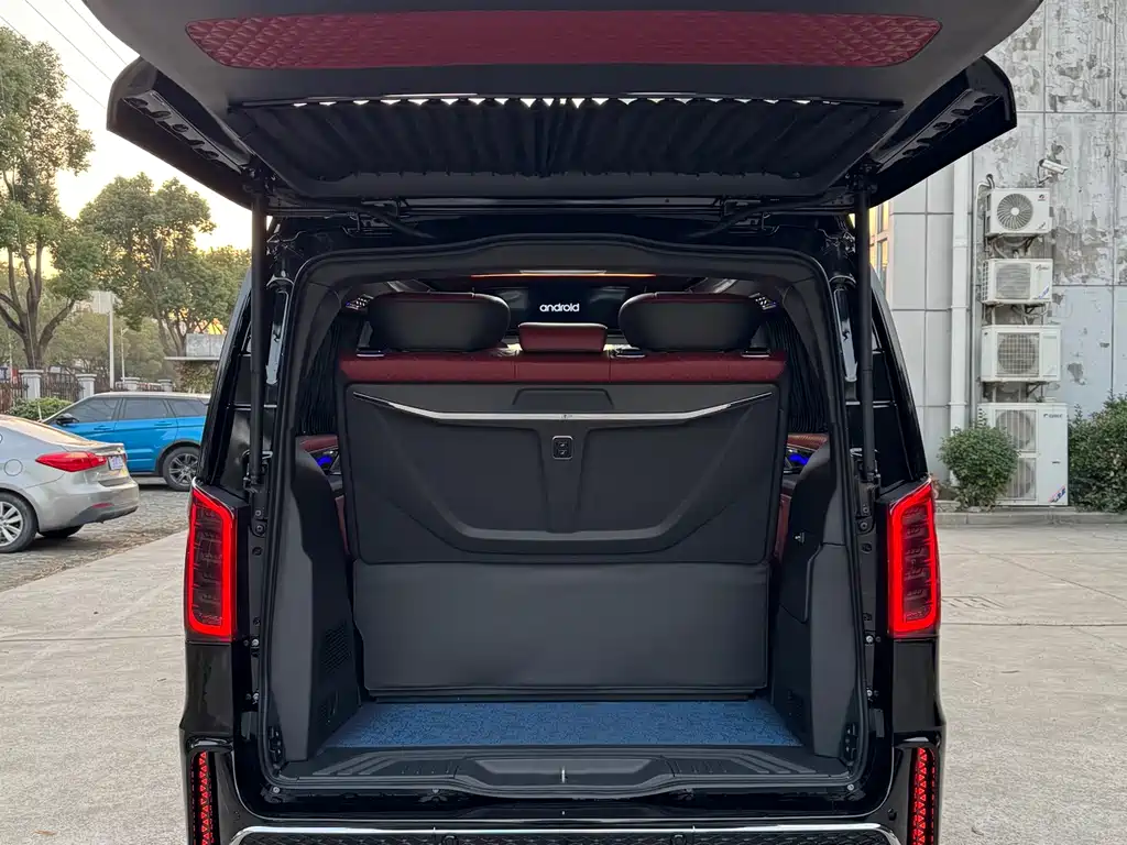 Mercedes-Benz Vito — фото 14