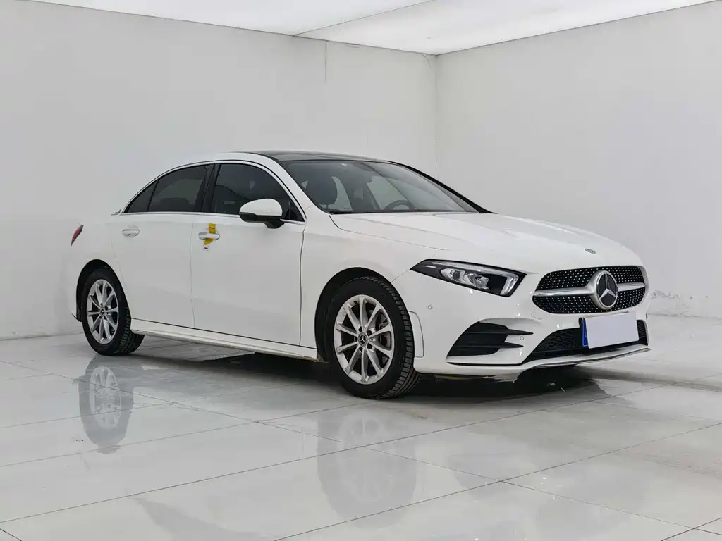 Mercedes-Benz A-Class 2021 — фото 3