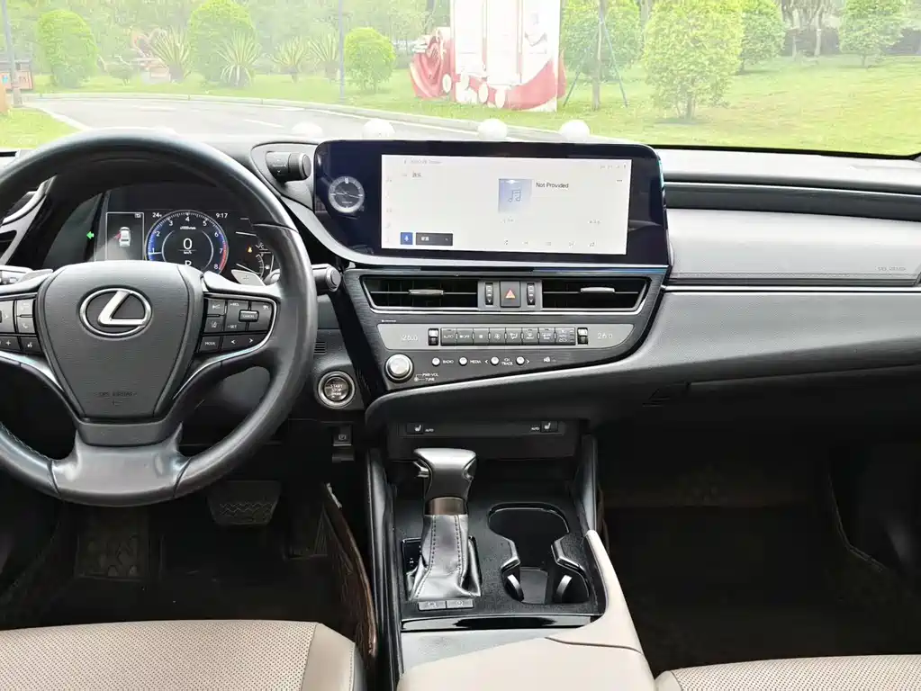 Lexus ES 2022 — фото 19