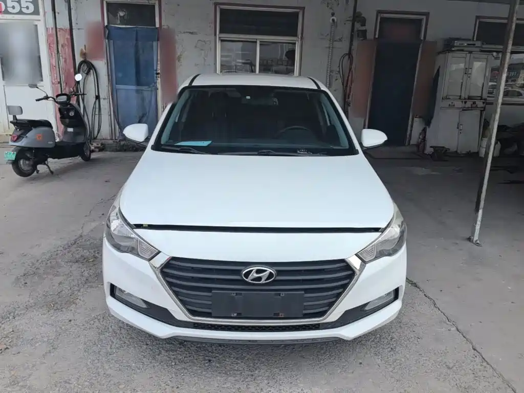 Hyundai Verna 2017 — фото 3