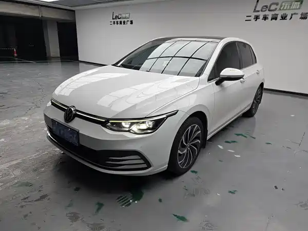 Volkswagen Golf 2022