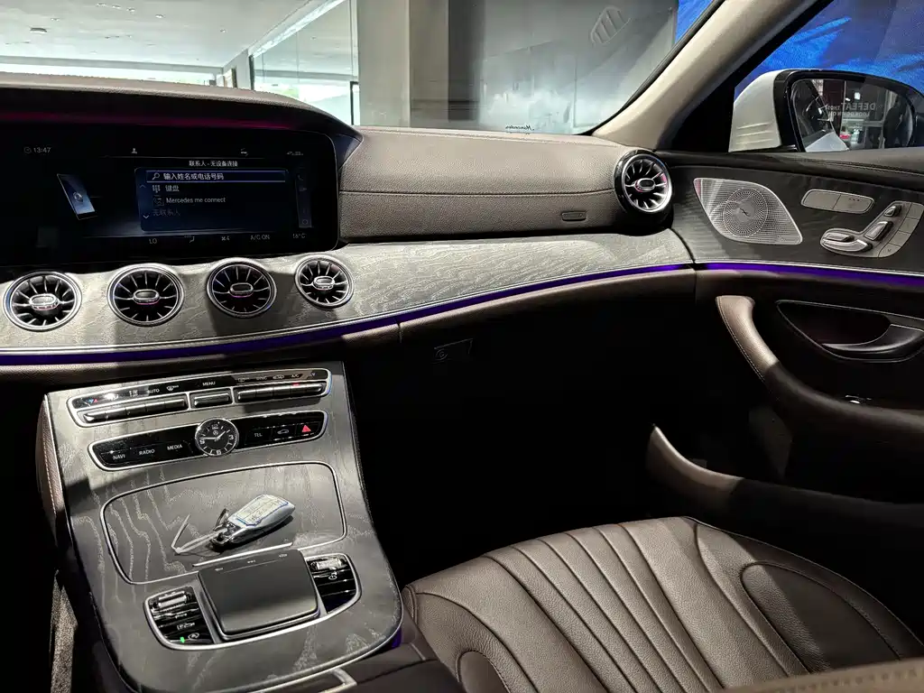 Mercedes-Benz CLS 2020 — фото 15