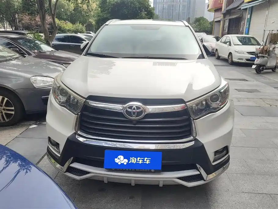 Toyota Highlander 2017 — фото 2
