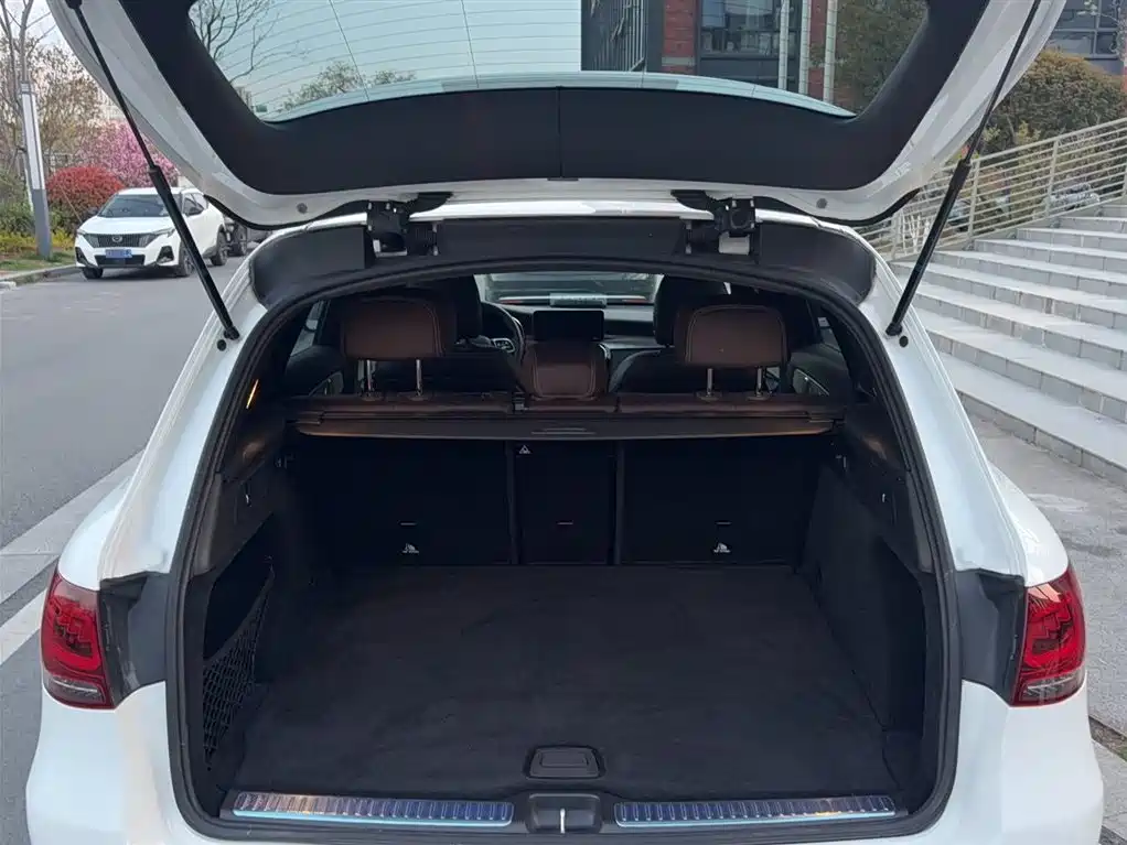 Mercedes-Benz GLC 2021 — фото 15