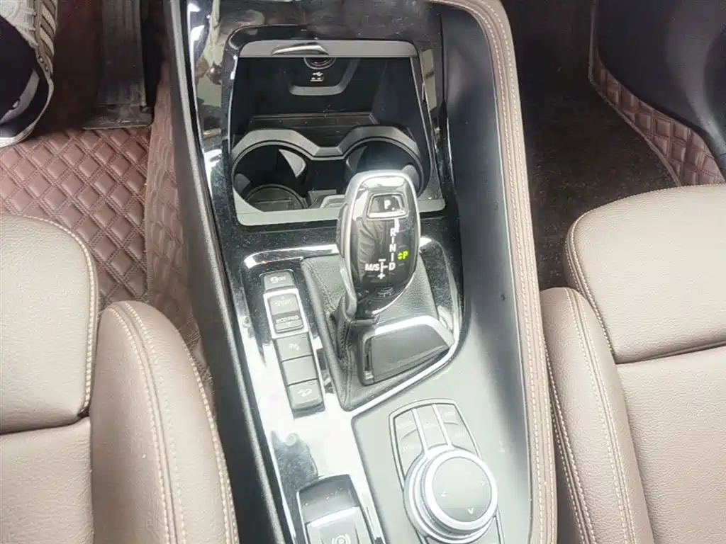 BMW X1 2020 — фото 14
