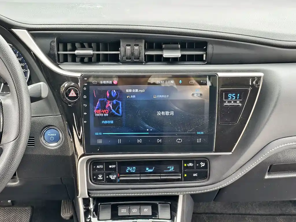 Toyota Corolla Hybrid 2020 — фото 42