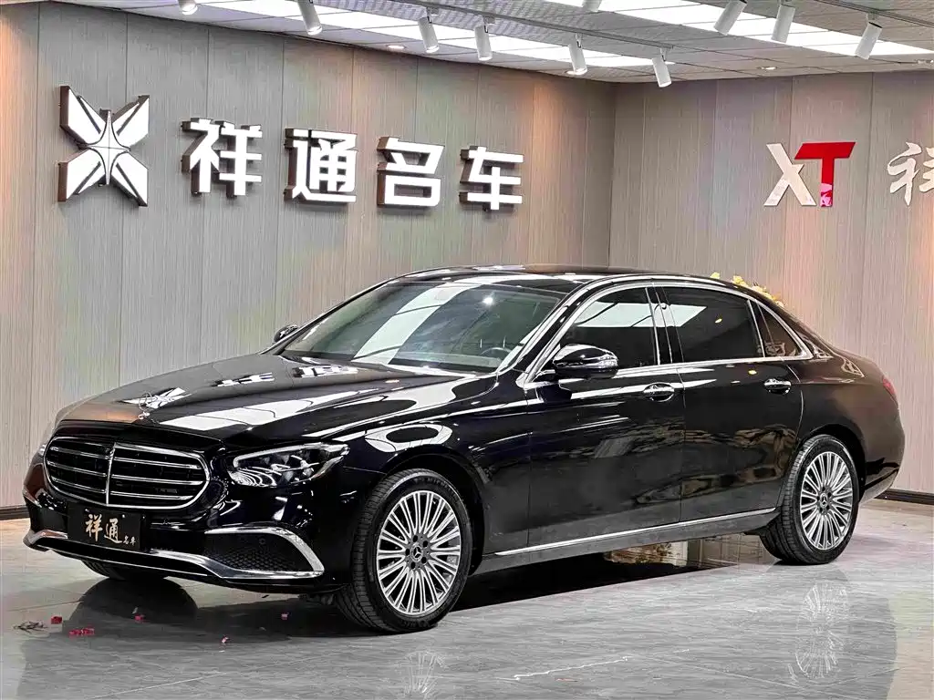 Mercedes-Benz E-Class 2022