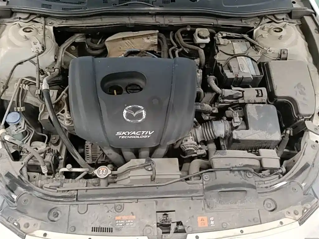 Mazda 3 Axela 2018 — фото 20
