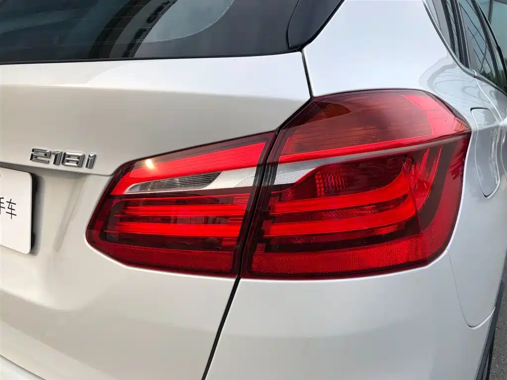 BMW 5 Series 2020 — фото 19