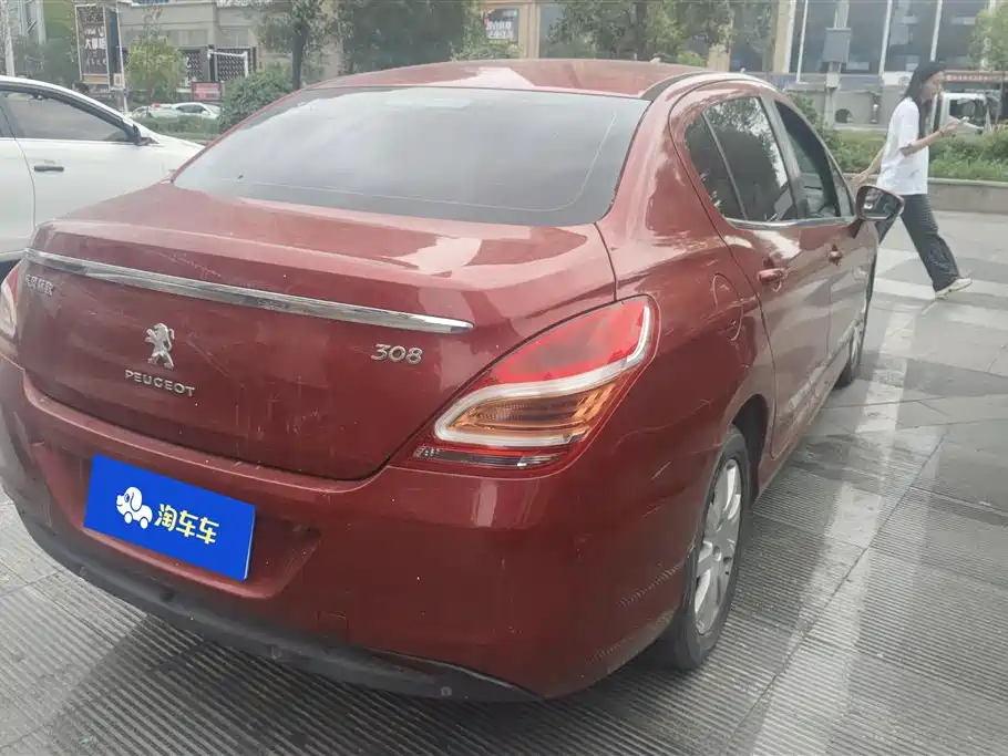 Peugeot 308 2015