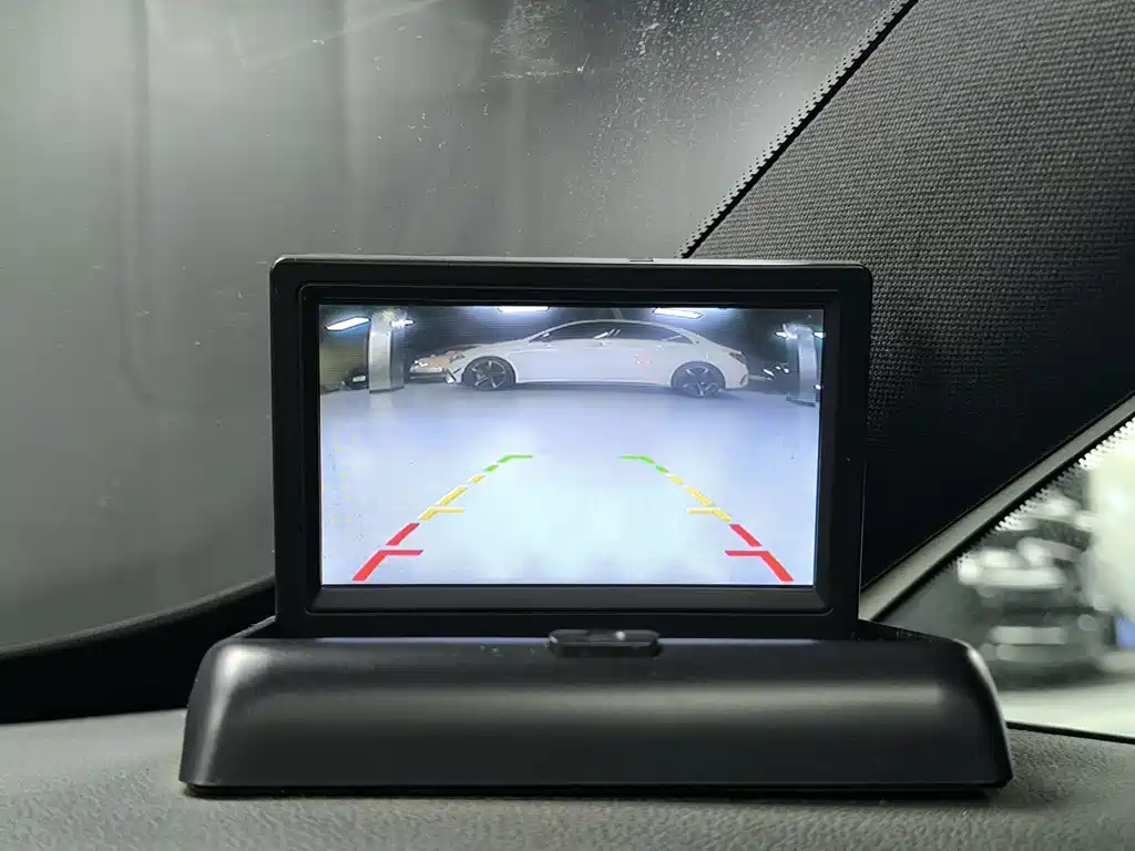 Opel Astra 2014 — фото 10