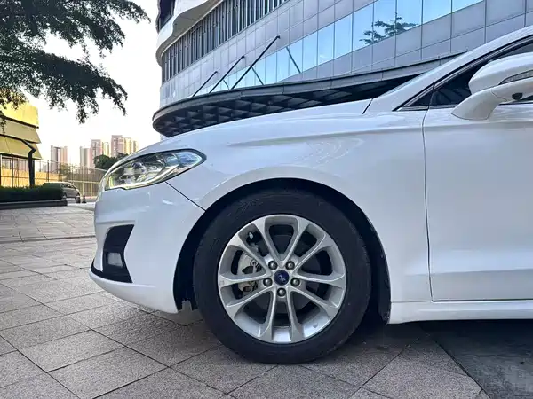 Ford Mondeo 2022