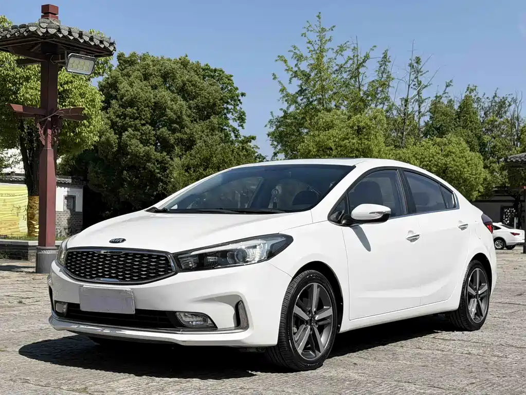 Kia K3 2016