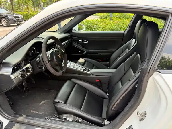 Porsche 911 2015