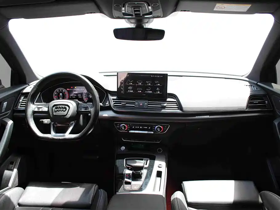 Audi Q4 e-tron 2025