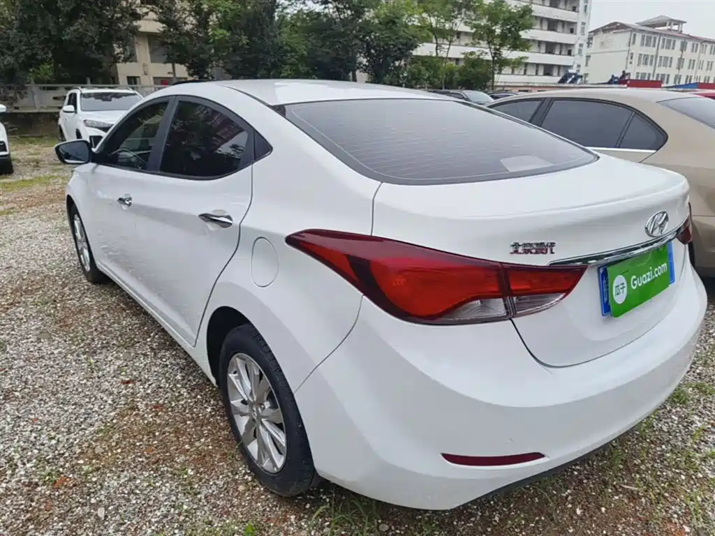 Hyundai Elantra Langdong 2016 — фото 5