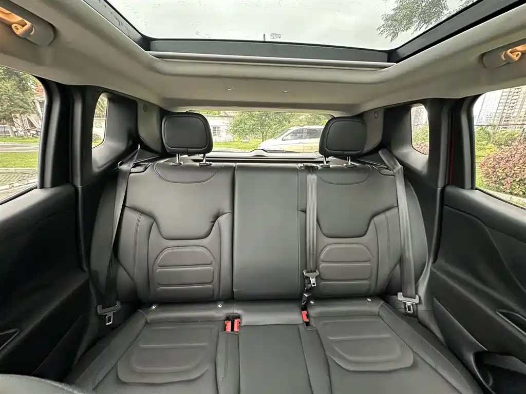 Jeep Renegade 2020 — фото 16