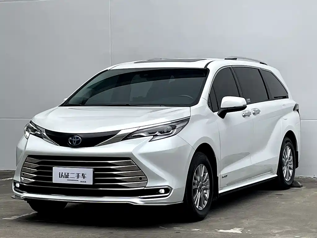 Toyota Sienna 2022 — фото 2