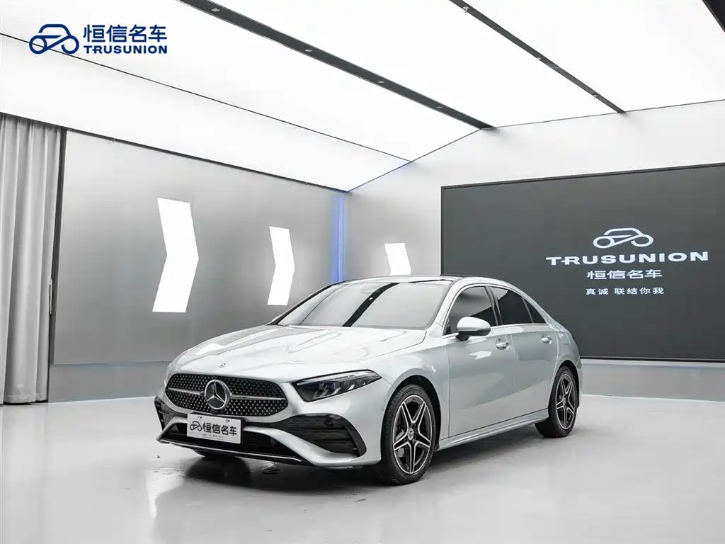 Mercedes-Benz A-Class 2024 — фото 1