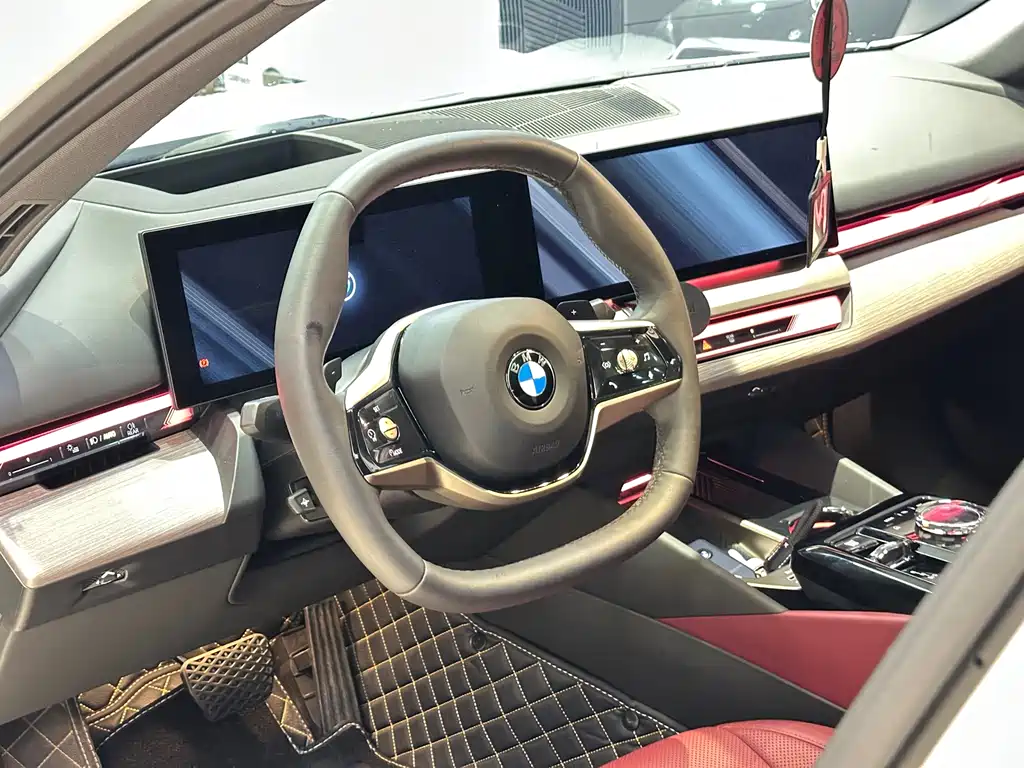 BMW 5 Series 2024