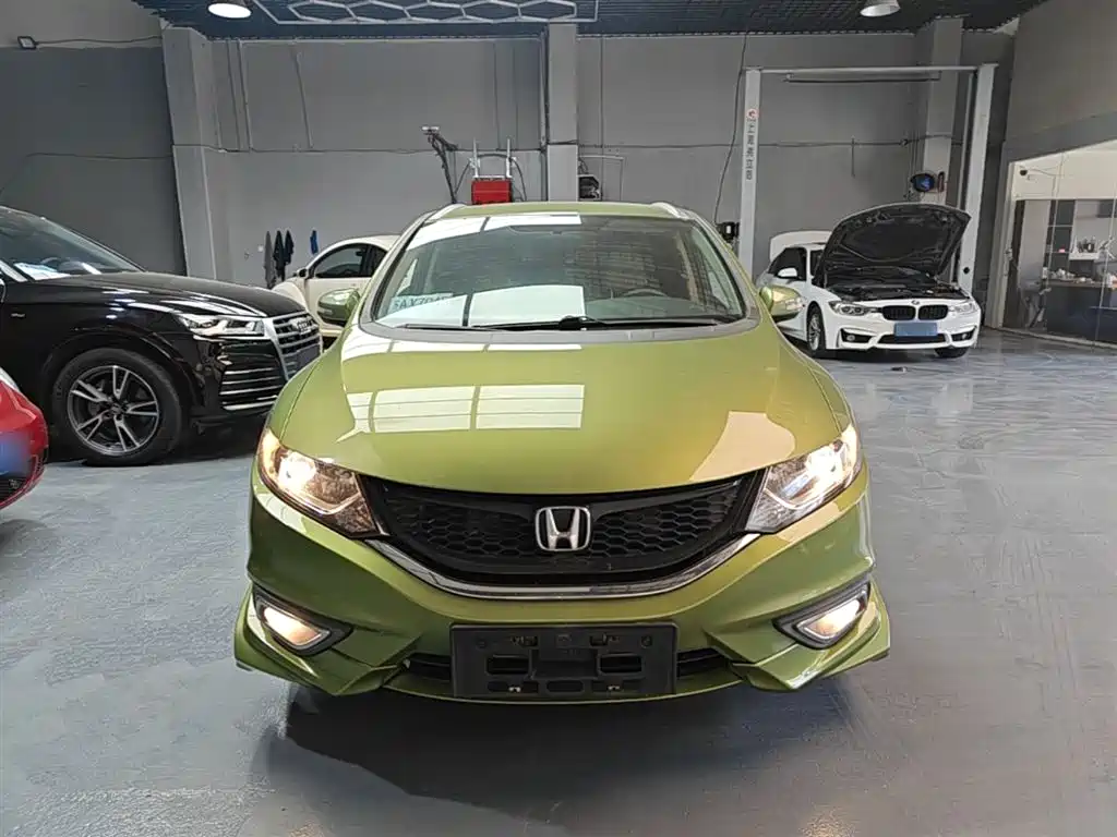 Honda Jade 2016 — фото 3