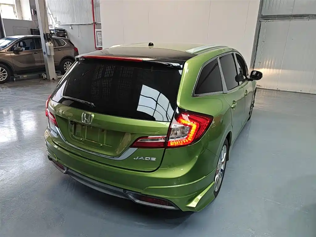 Honda Jade 2016 — фото 7
