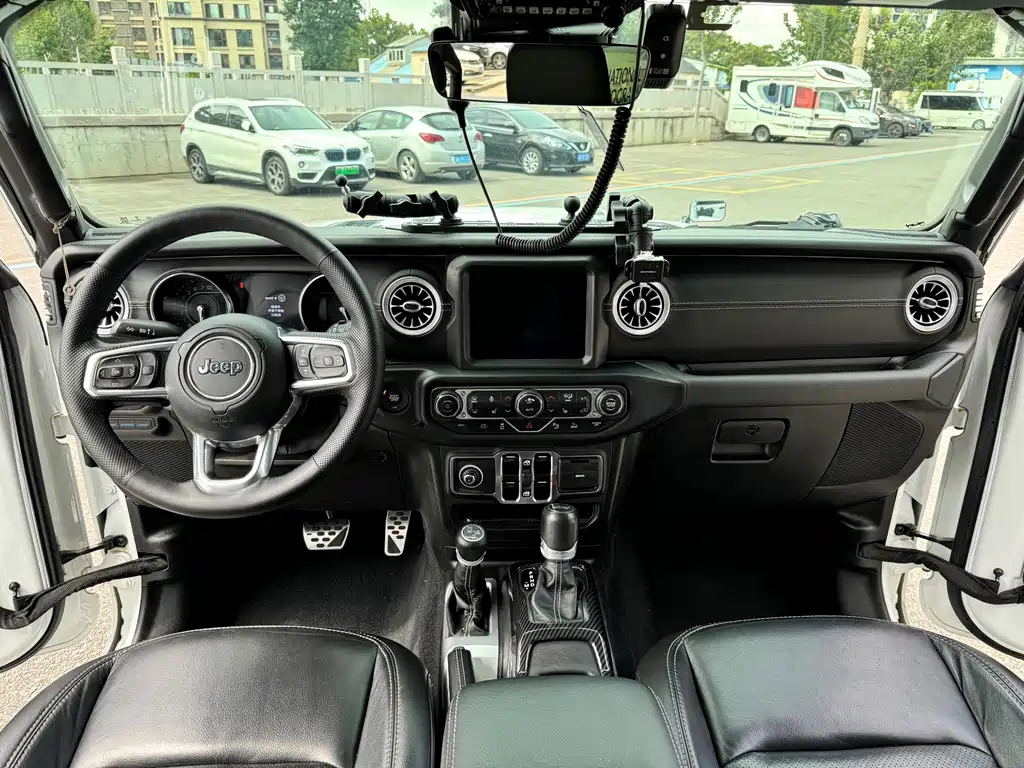 Jeep Wrangler PHEV 2022 — фото 4
