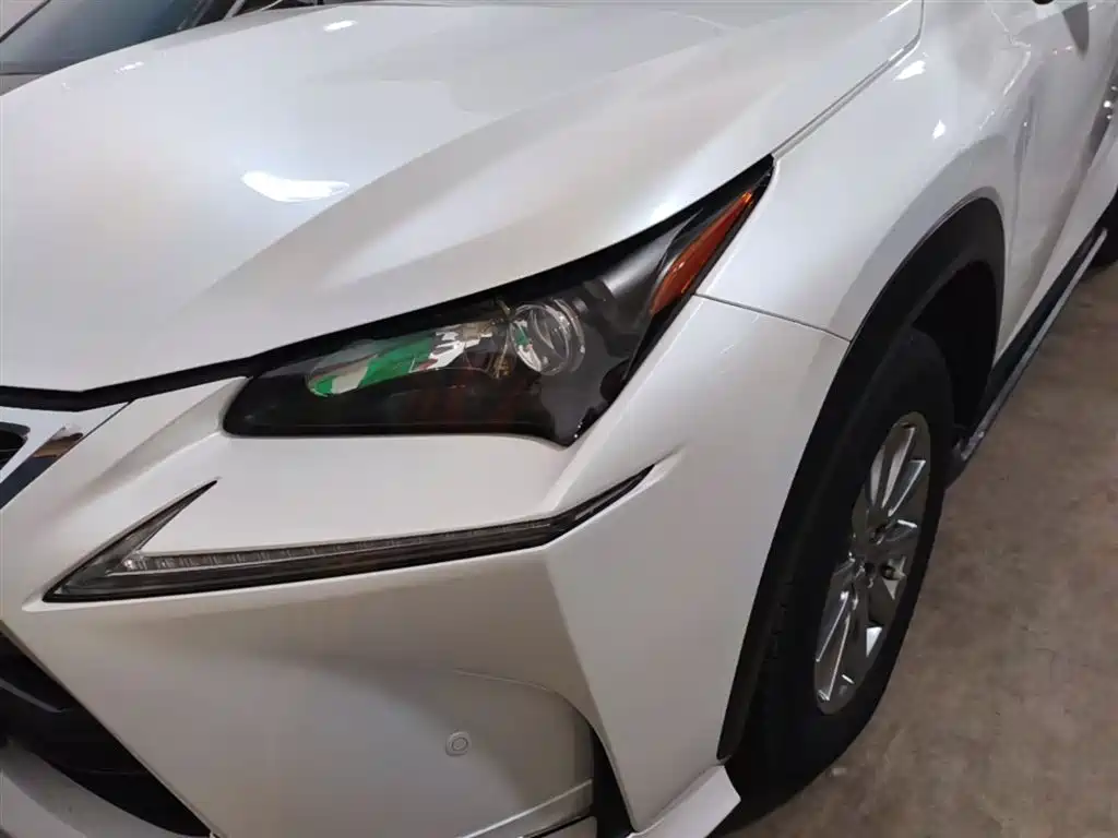 Lexus NX 2016 — фото 24