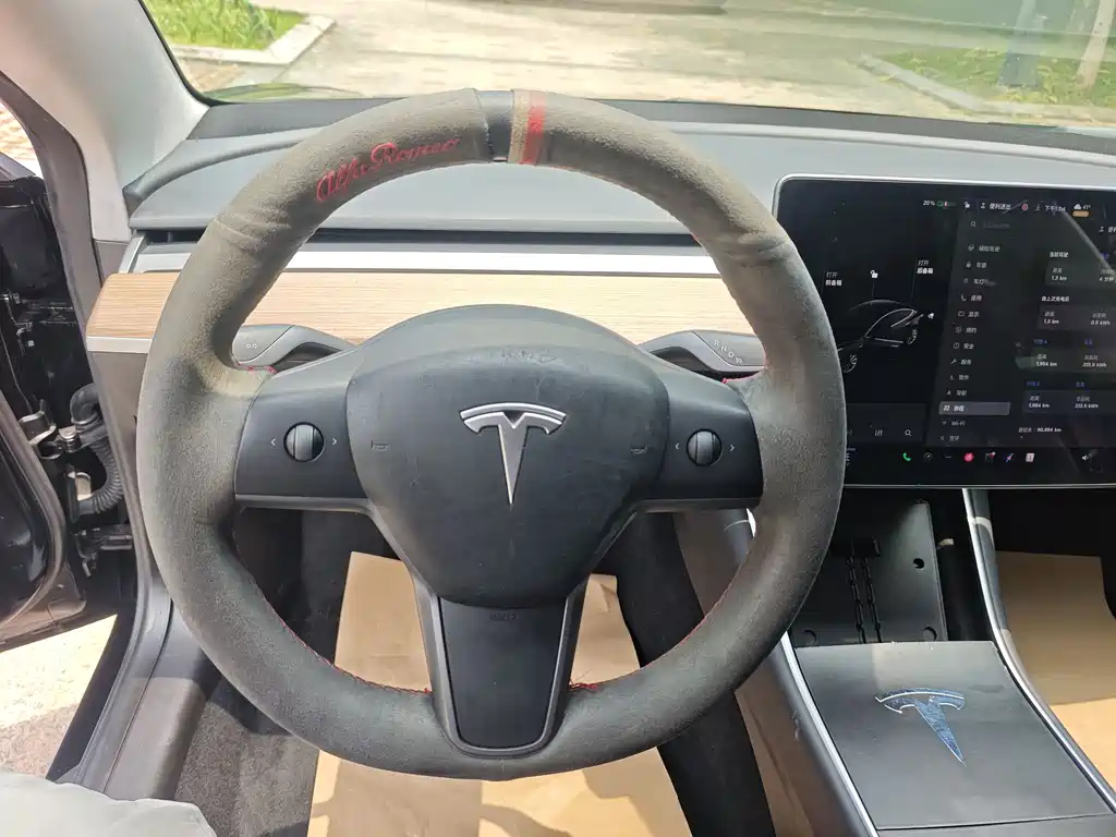 Tesla Model 3 2020 — фото 15