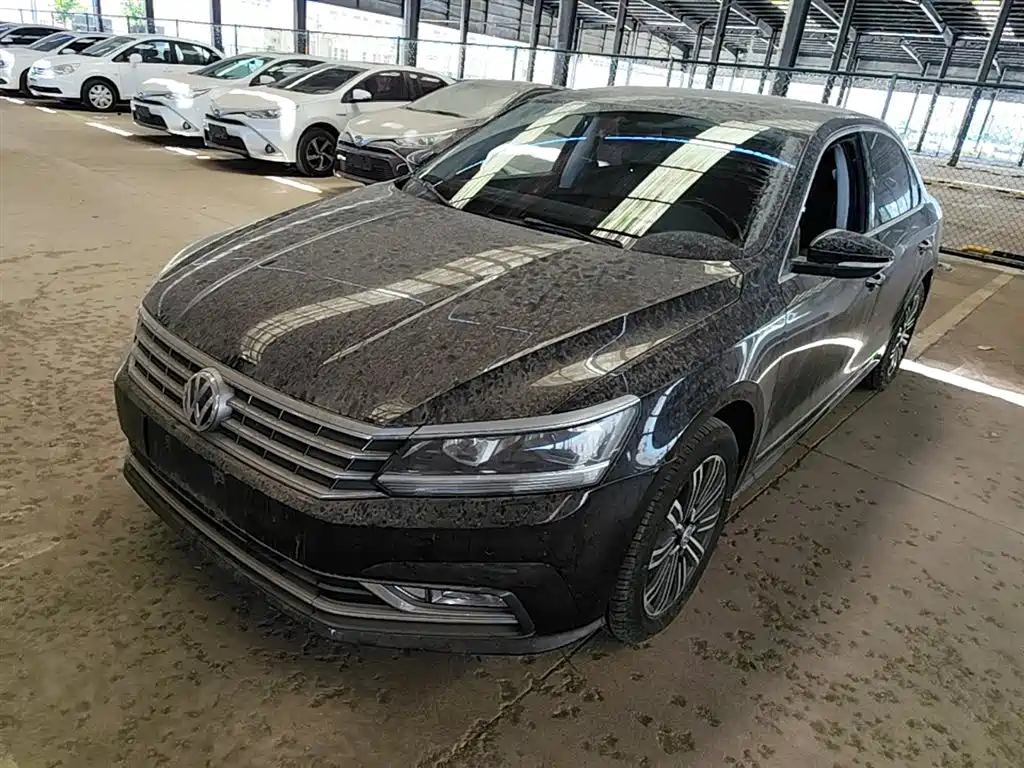 Volkswagen Passat 2019 — фото 1