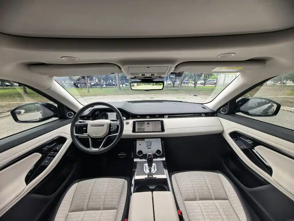 Land Rover Range Rover Evoque 2022 — фото 11