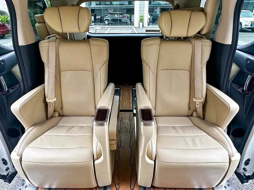 Toyota Alphard 2018 — фото 6