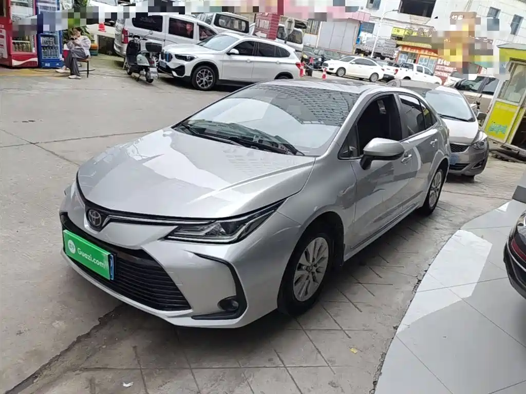 Toyota Corolla 2021 — фото 2