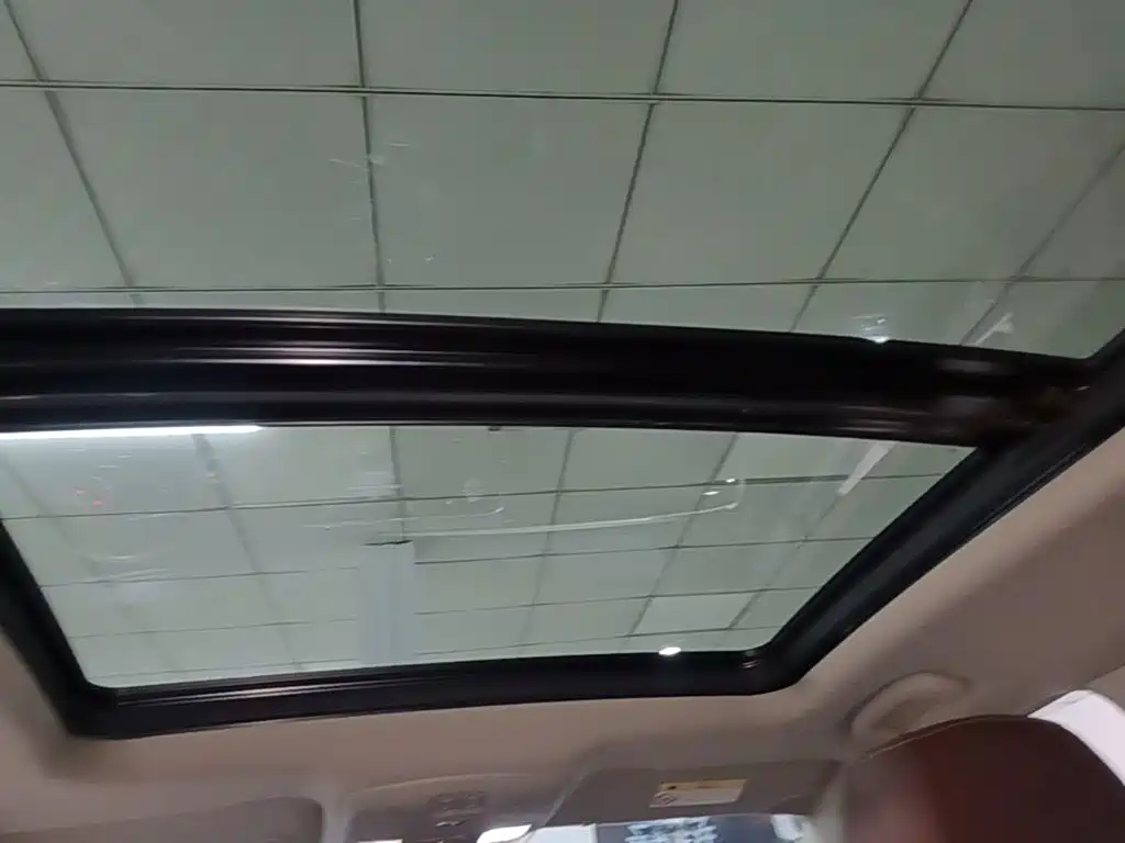 Buick Envision Plus 2016 — фото 18