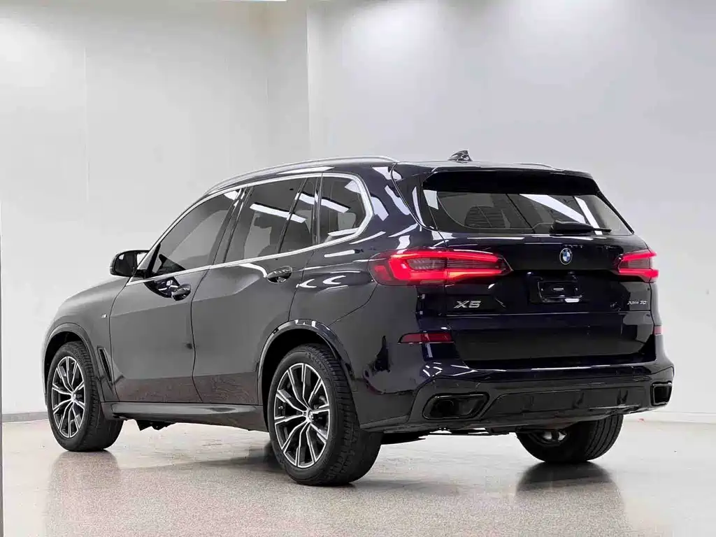 BMW X5 2021 — фото 32