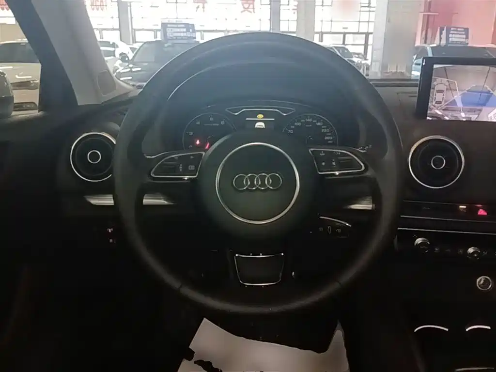 Audi A3 2015 — фото 11