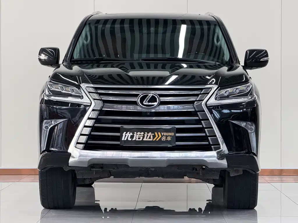 Lexus LX 2019 — фото 2