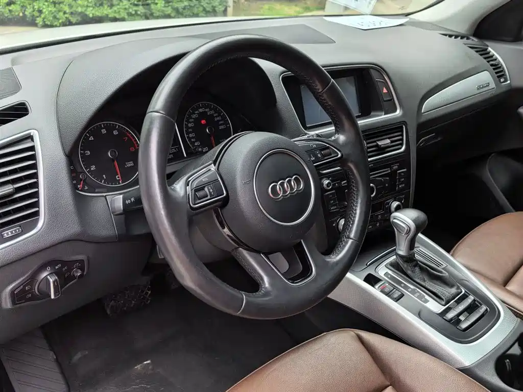 Audi Q5 2015 — фото 21
