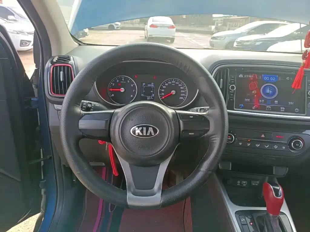 Kia KX3 2016 — фото 11
