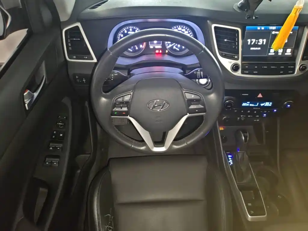 Hyundai Tucson 2018 — фото 11