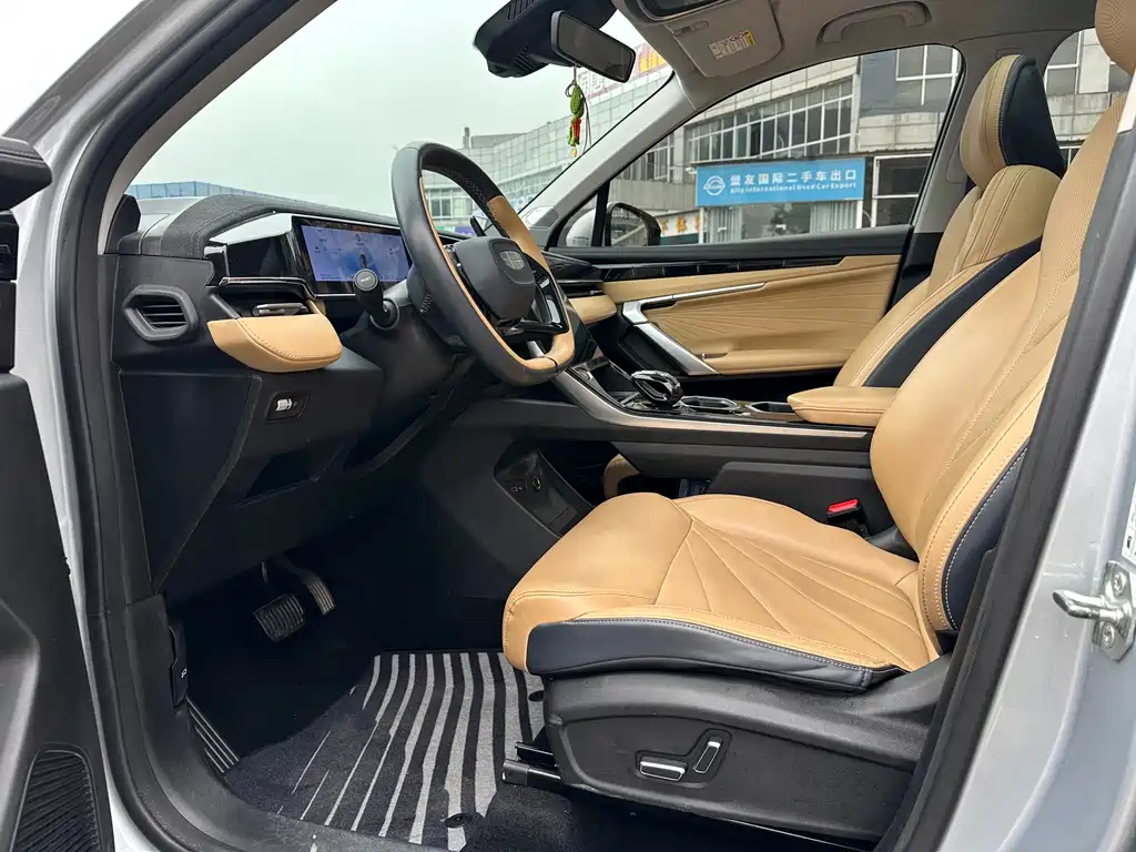 Geely Boyue L 2022 — фото 12