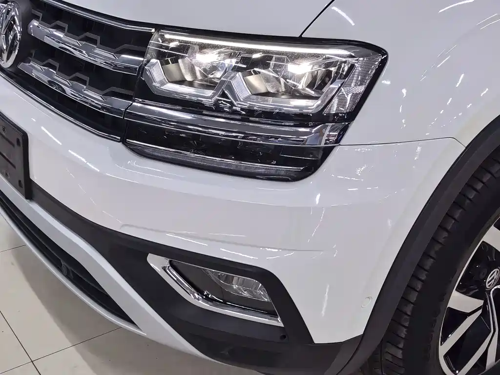 Volkswagen Teramont 2017 — фото 17