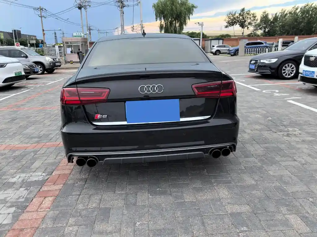 Audi S6 2016 — фото 6